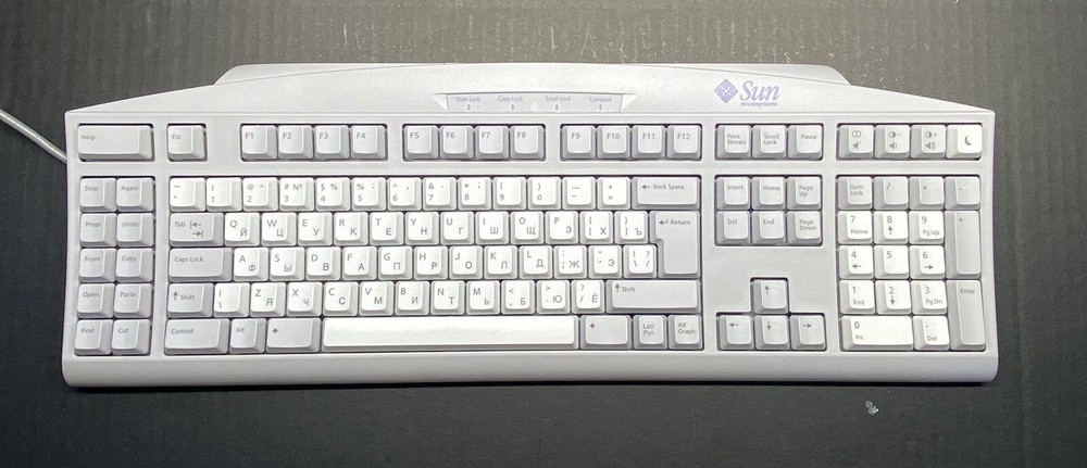 Sun 320-1313 Keyboard, Type 6 USB, 2M Attached Cable, Russian Key Layout