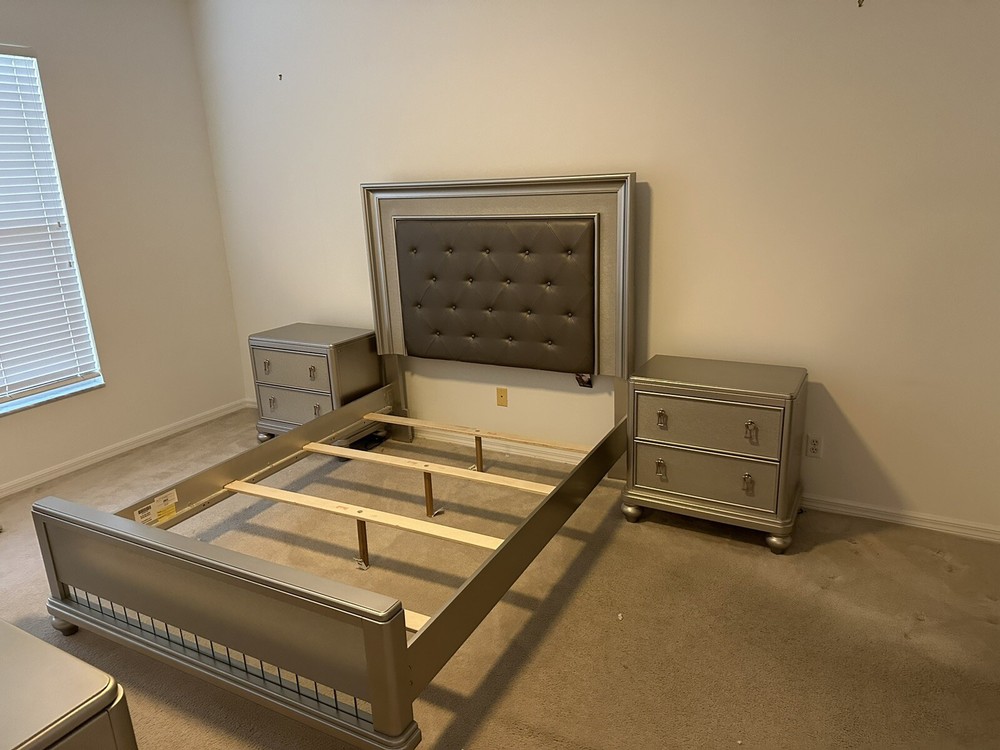 furniture used