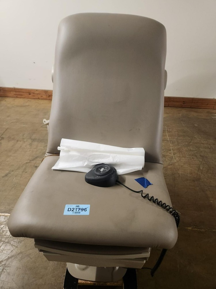 2017 Midmark Ritter 223 Power Exam Table