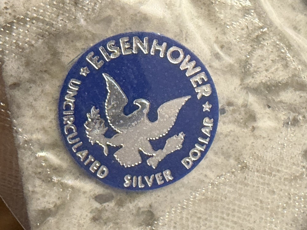 1971 Silver Eisenhower Uncirculated Dollar in Cello & Blue Envelope