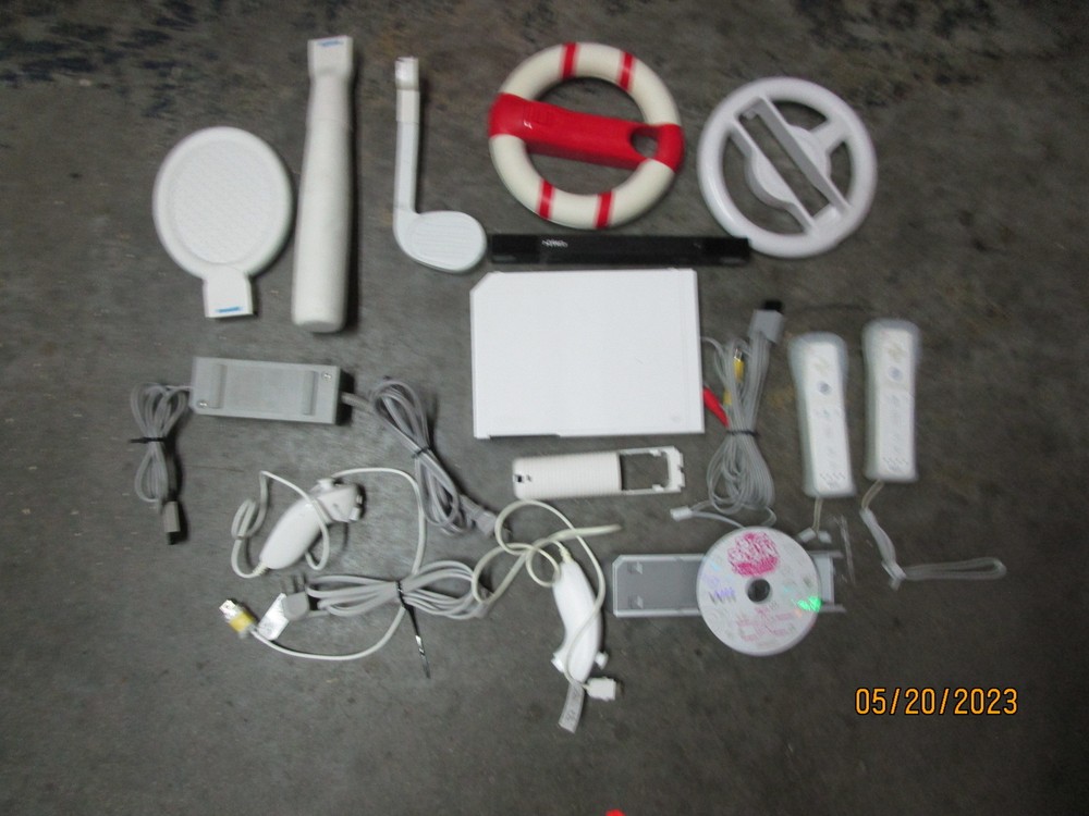 Wii Console RVL-001 Bundle