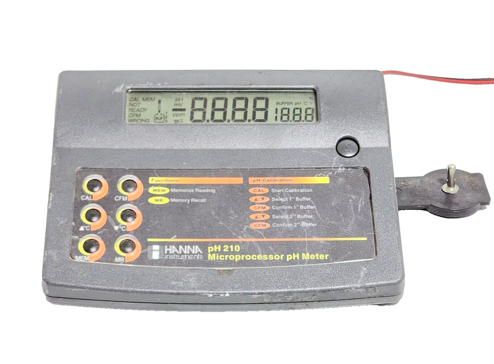 Hanna Instrument PH 210 Microprocessor pH Meter .