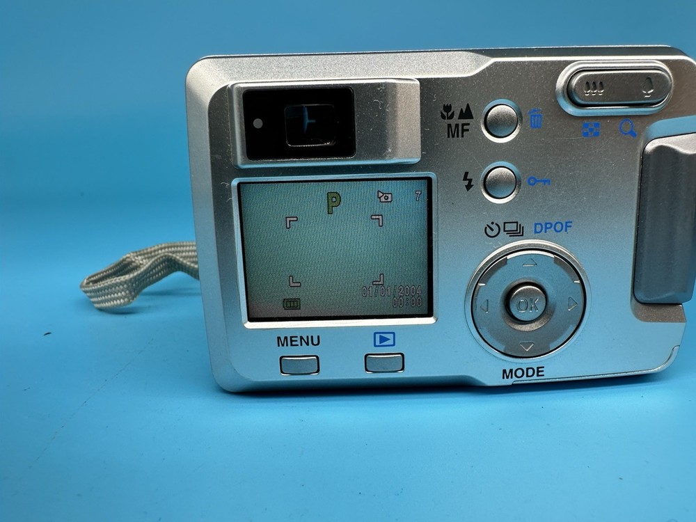 Pentax Optio 30 3.2MP Compact Digital Camera, Silver - Tested