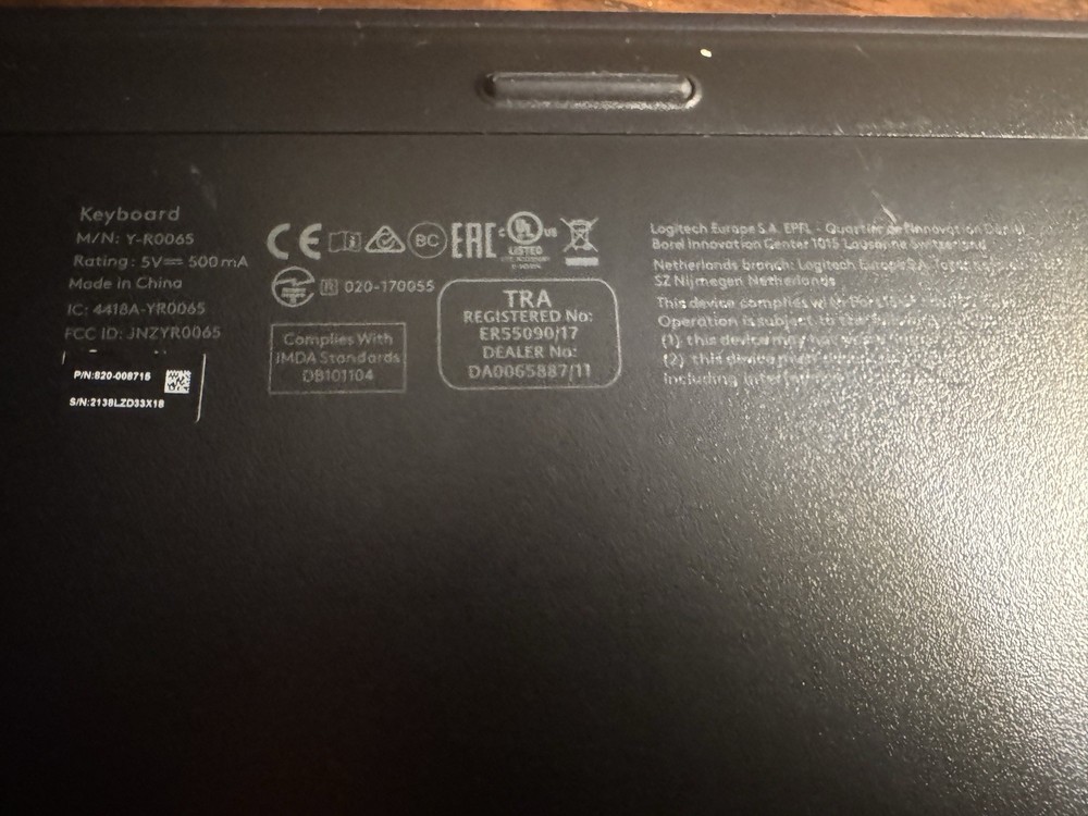 Logitech K800 Wireless Illuminated Keyboard + Logitech MX Master Mouse Combo Set