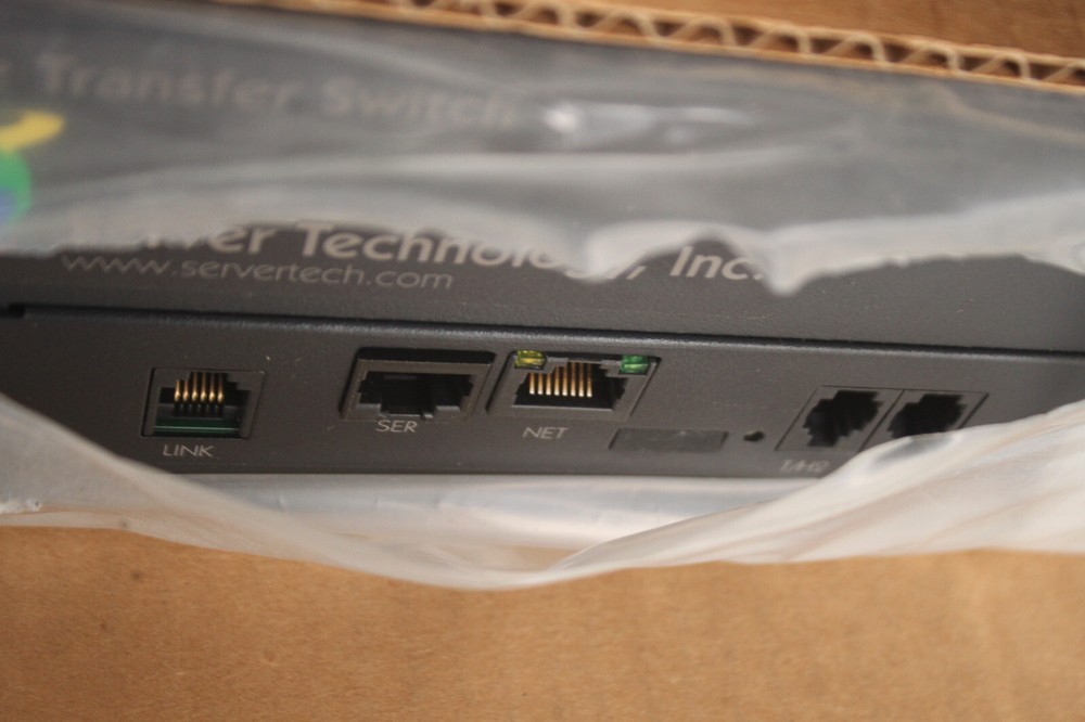 NEW Server Technology CW-16HF1A452-6 2U Rack Mount Fail-Safe Transfer Switch CDU