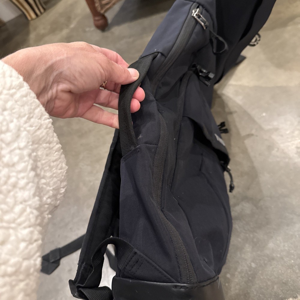 Thule Paramount 24L Daypack TRDP-115, Black