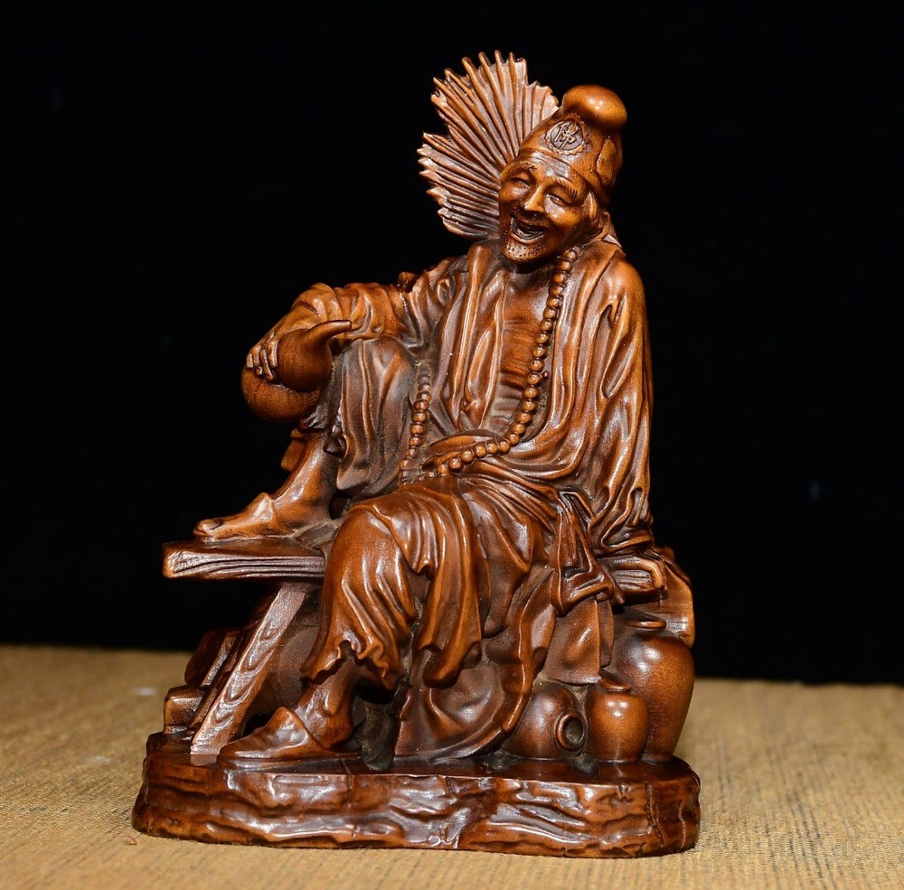 Treasured Small Leaf Boxwood Jigong Ornament
