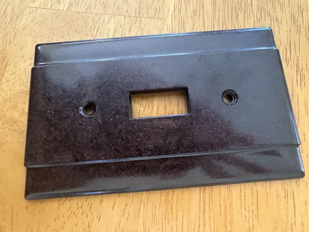 Vintage Beco Bakelite Switch Plate Cover