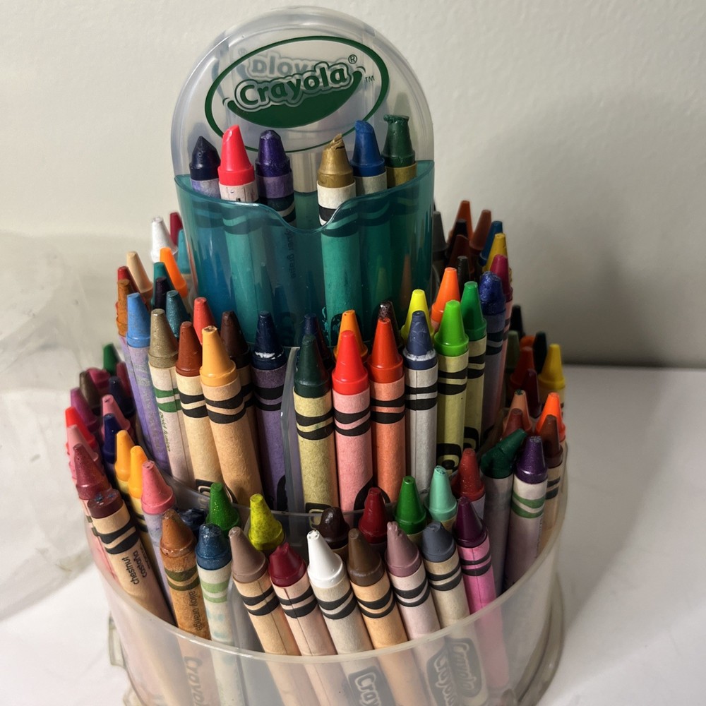 Vtg Crayola Cascading Tower Crayon Pack