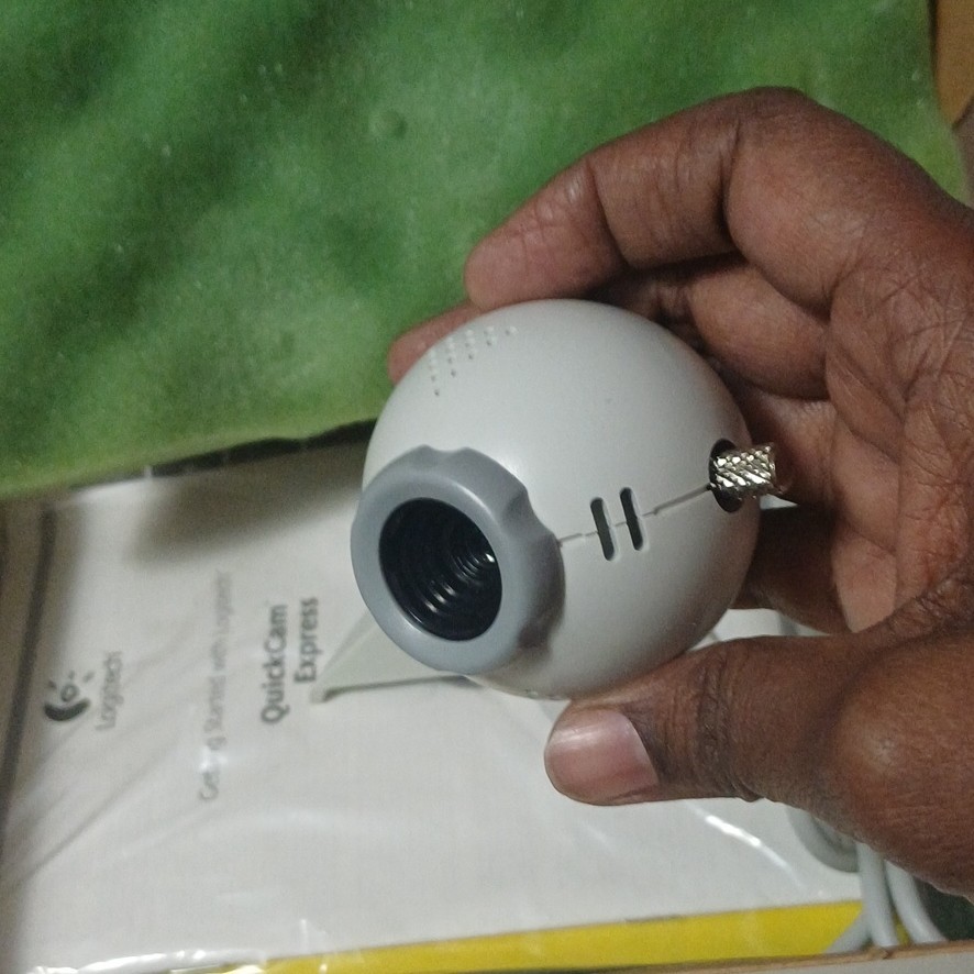 Logitech QuickCam Express USB Webcam White with Stand and Manual for Computer