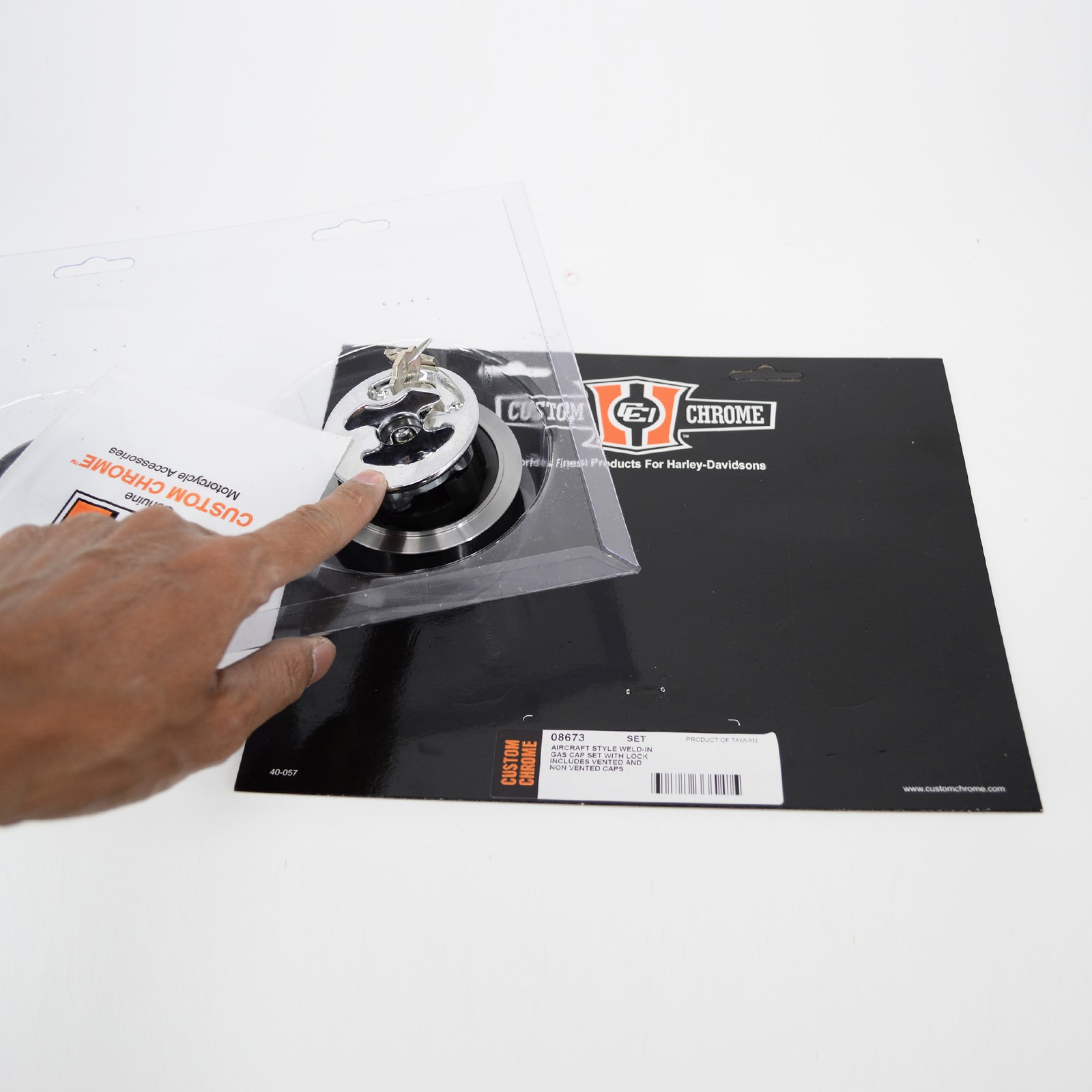 Pair Chrome Gas Caps Aircraft-Style Weld-In Locking Vented & Non-vented Set