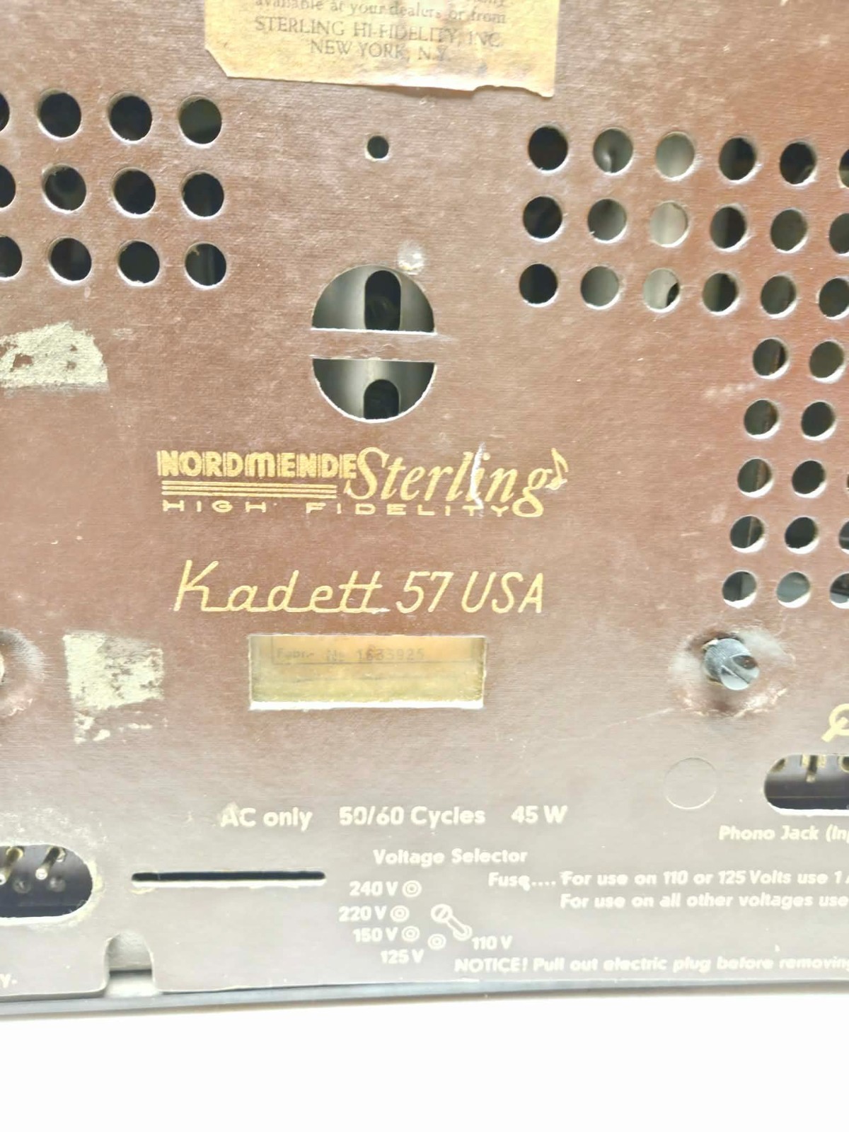 Vintage Nordmende / Sterling “Kadett 57 USA” Tube Radio Powers On, Tunes