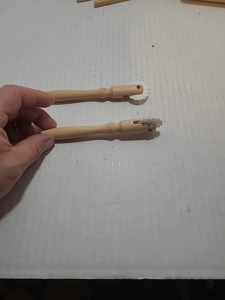 2 Pastry Dough Crimpers