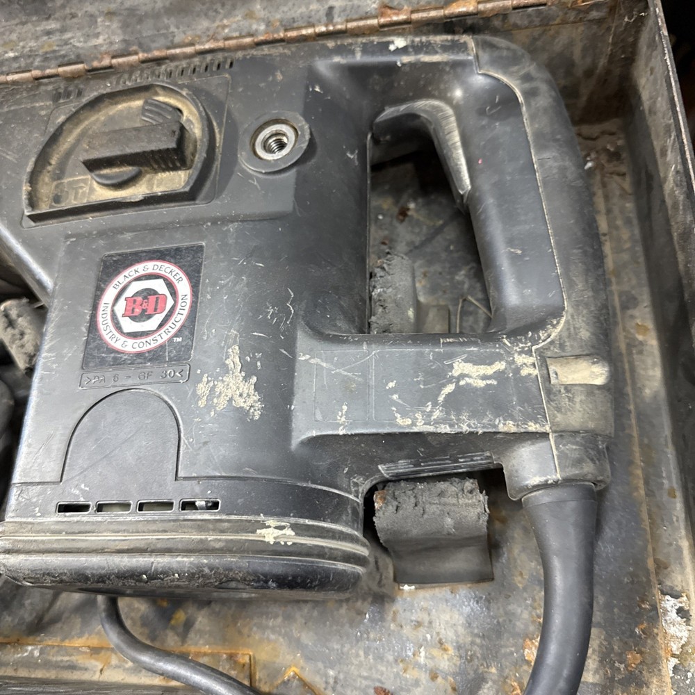 BLACK & DECKER PROFESSIONAL MACHO HD ROTARY HAMMER DRILL +Bits/Case Model 5093