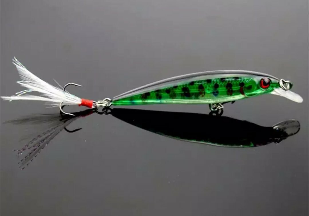 Largemouth bass fishing lures wobbler minnow 10-pack lot crankbait tackle bait