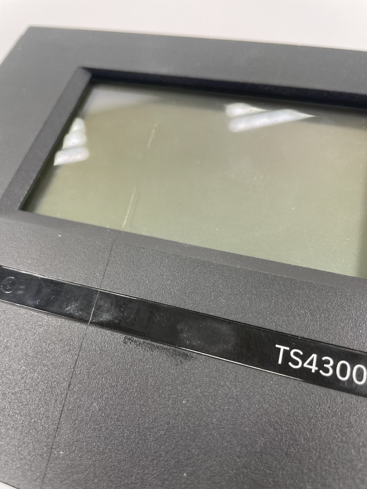 IBM TS4300 Front Panel Control Panel LCD Display 376 473 001-01 W/ Bezel