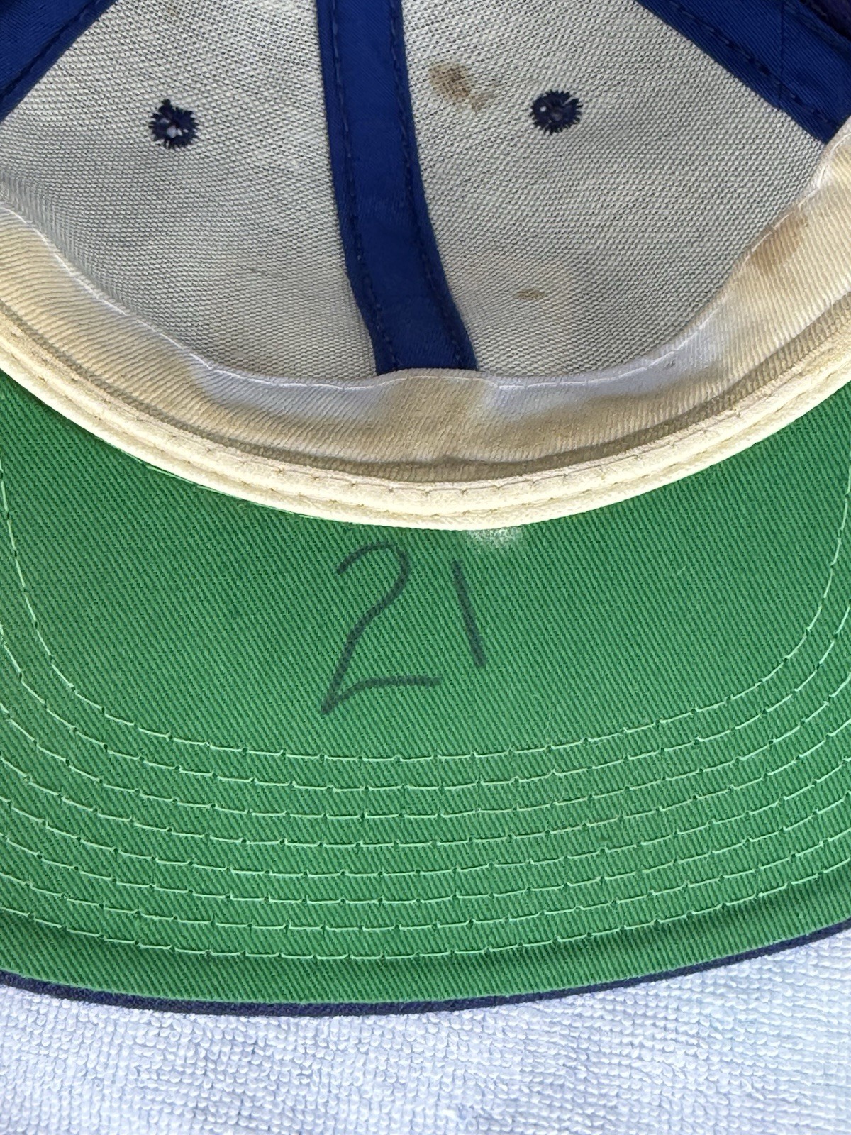 RON ROBINSON MILWAUKEE BREWERS GAME USED HAT 1990S Size 7.125