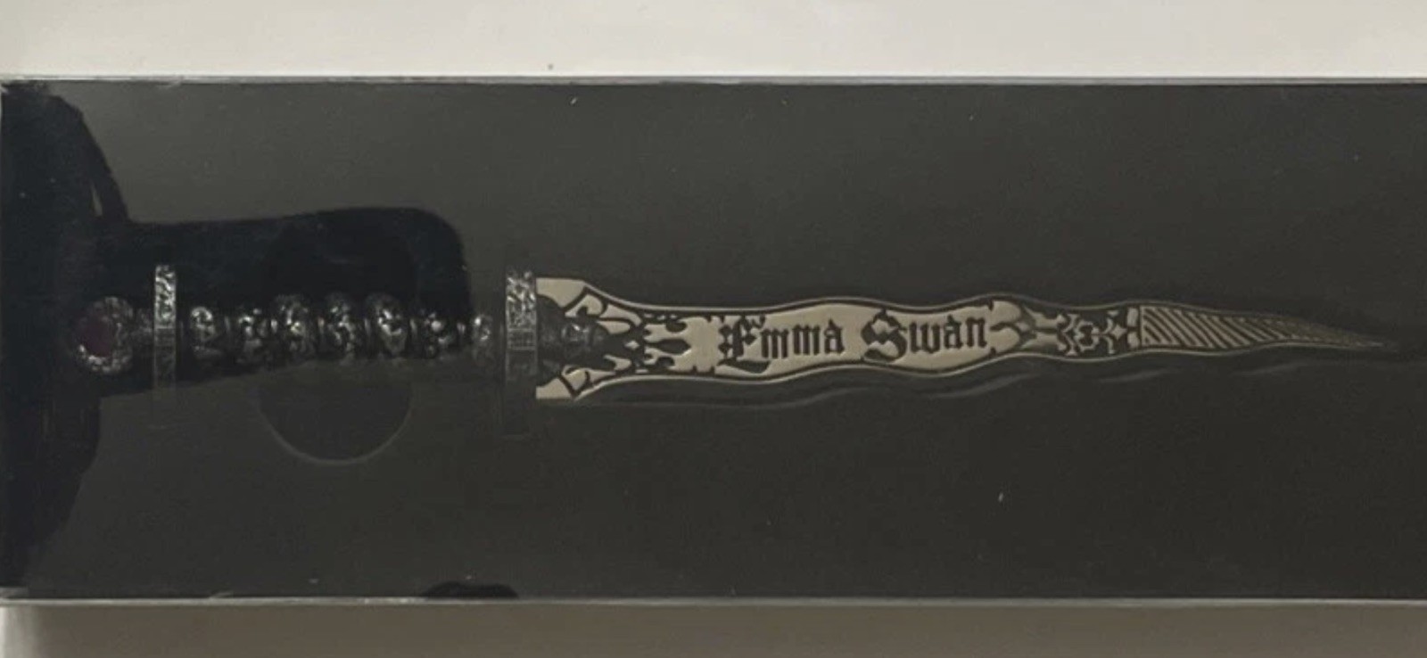 Once Upon A Time EMMA SWAN Jennifer Morrison Dark One Dagger Letter Opener NEW