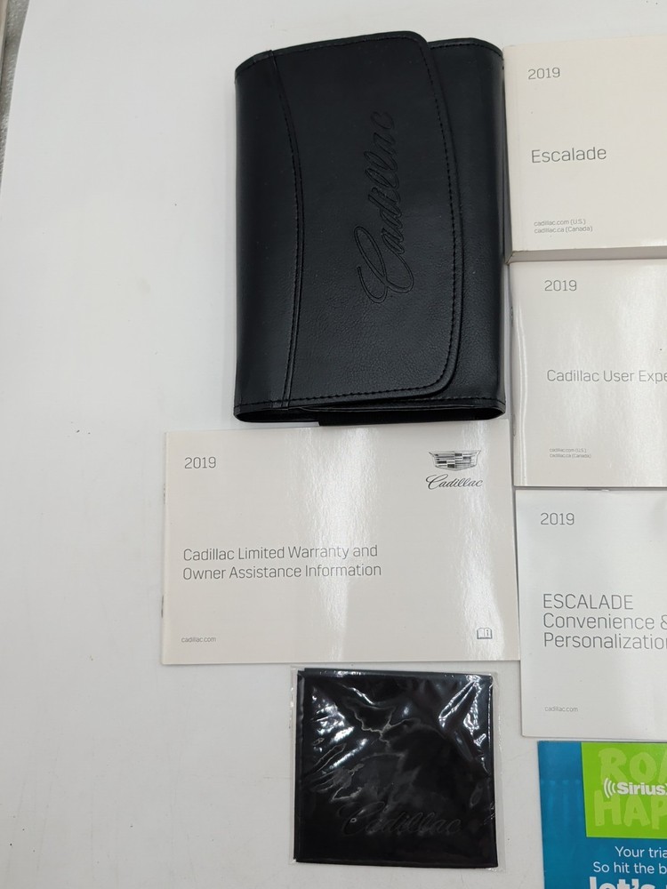 2019 Cadillac Escalade Owner’s Manual Set w/ Case CUE Navigation System