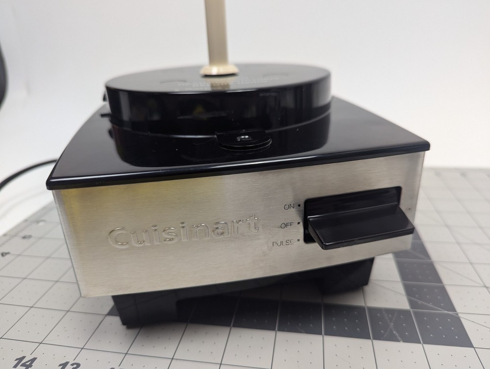 Cuisinart DLC-10 Food Processor DFP-7BC BASE ONLY Tested & Works