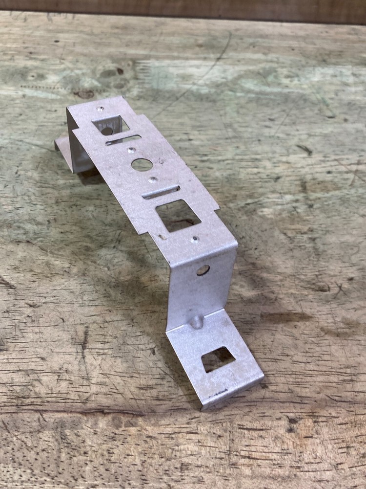 Coleman 5152 Lantern - Globe Bracket