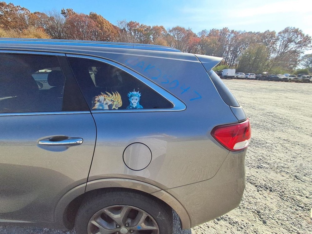 SORENTO 2016 Glove Box 4871033