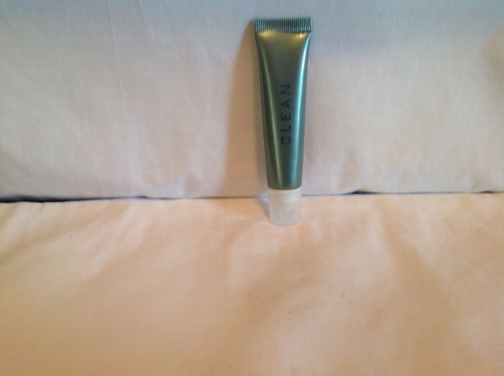 Clean Disappearing Trick Cuticle Remover - RARE