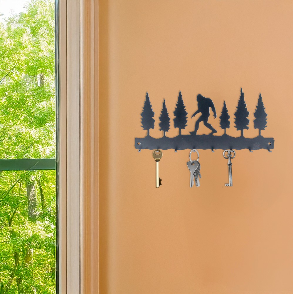 Bigfoot Key Holder - Wall-Mounted Metal Key Rack with 8 Hook