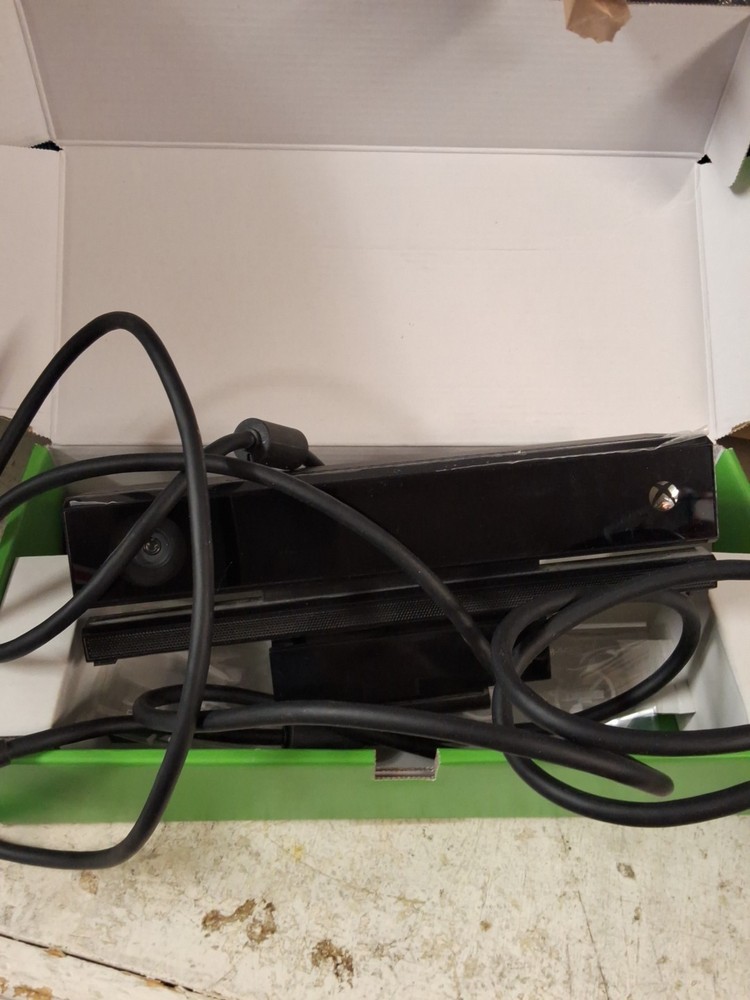 Xbox One Kinect Sensor Microsoft GT3-00002 CIB Complete - Open In Box