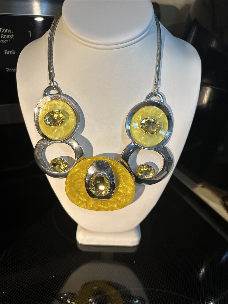 Marbled Yellow and Silver Linked Statement Necklace ~ Absolutely Stunning ~
