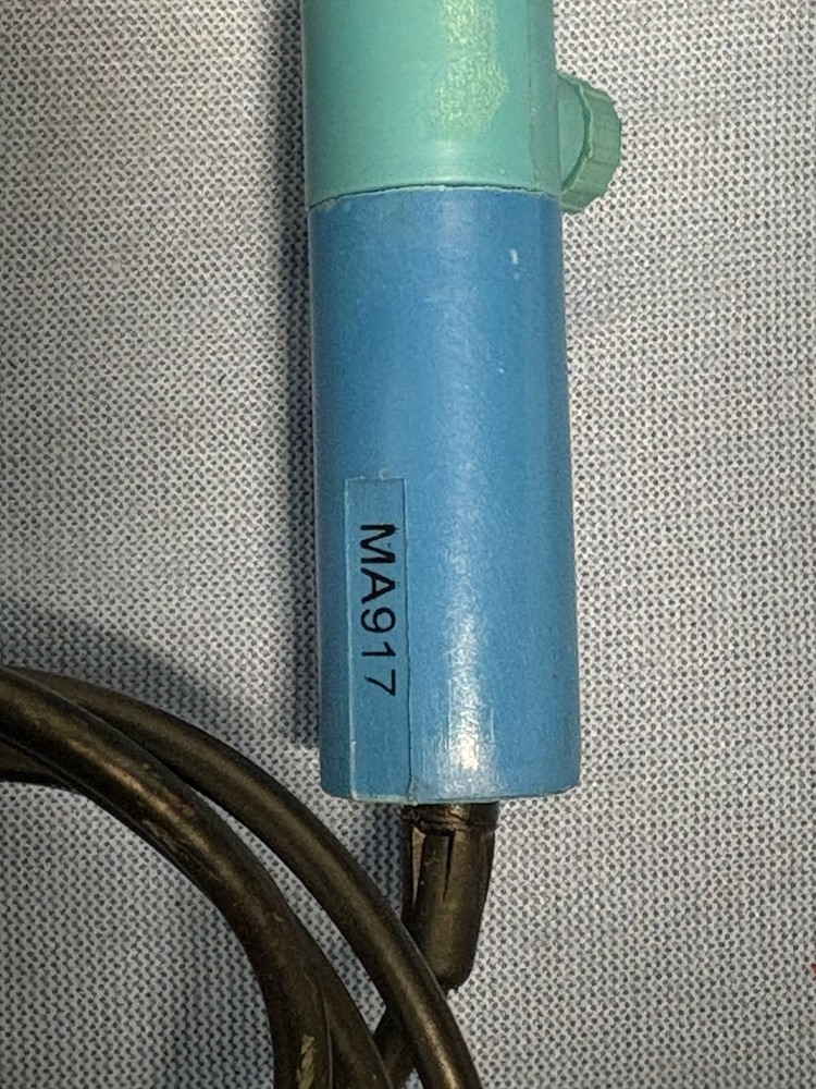 Martini Instruments pH/ORP Temperature Bench Meter Mi 151, Probe MA917 & Adapter