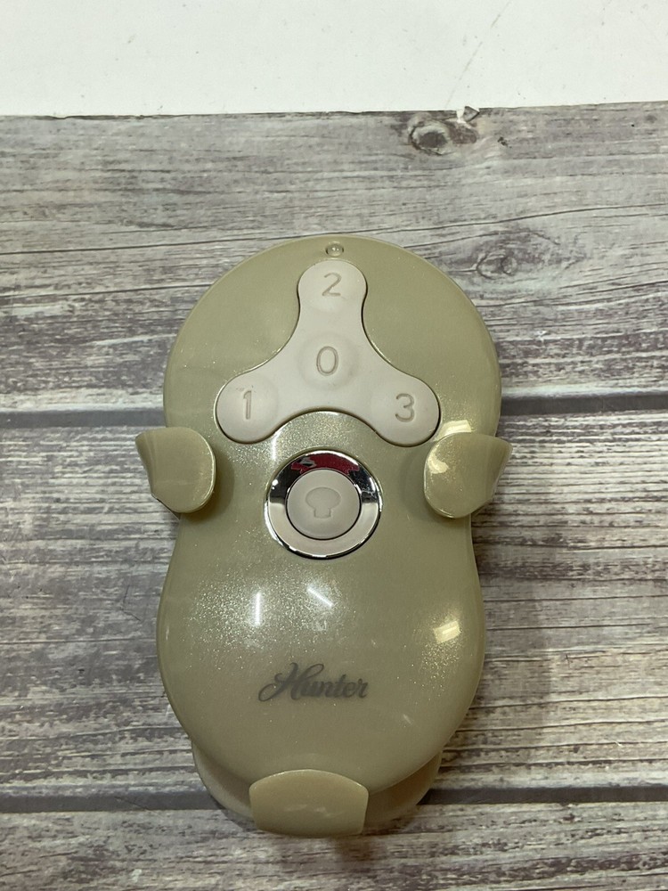 Hunter K0474-02 Replacement Remote Control and Wall Holder