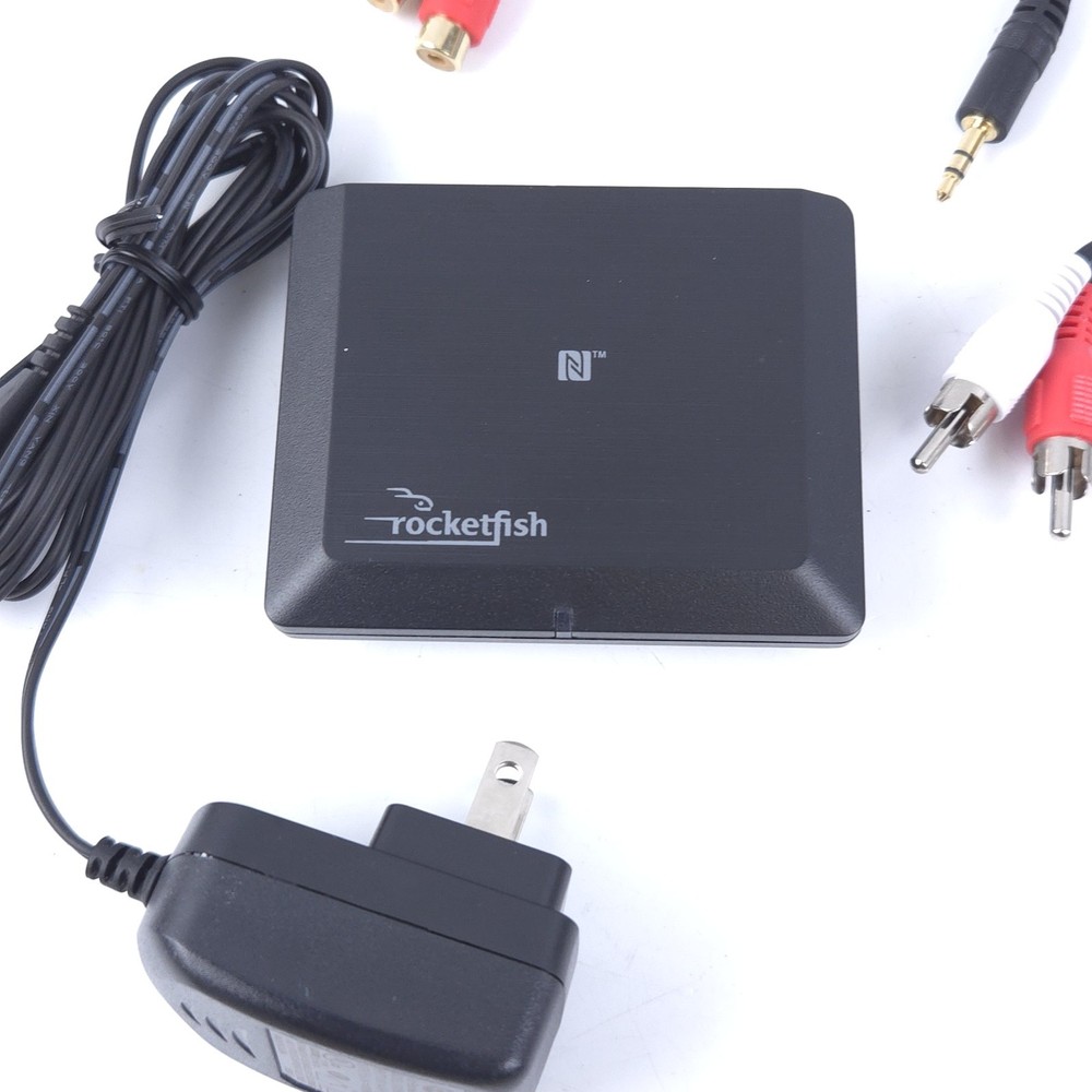 Rocketfish RF-BTR319 Bluetooth Audio Receiver With Power Adapter