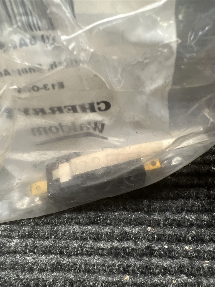 Waldom E13-00H Switch Snap Action 15A