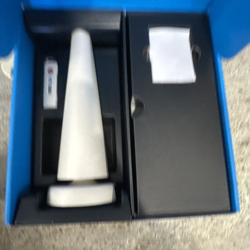 SimpliSafe Home Security System 7 PC Extra Original White New