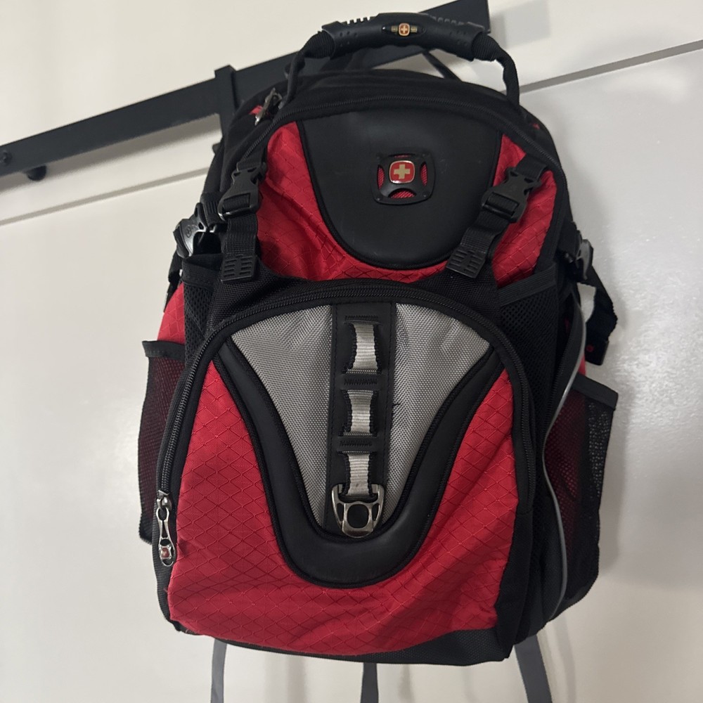Swiss Gear  Maxxum Computer Backpack & Hiking Backpack