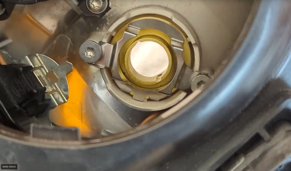 H7 LED Headlight Bulb Adapter Holders Socket Base Retainer Clip for Bens BMW VW