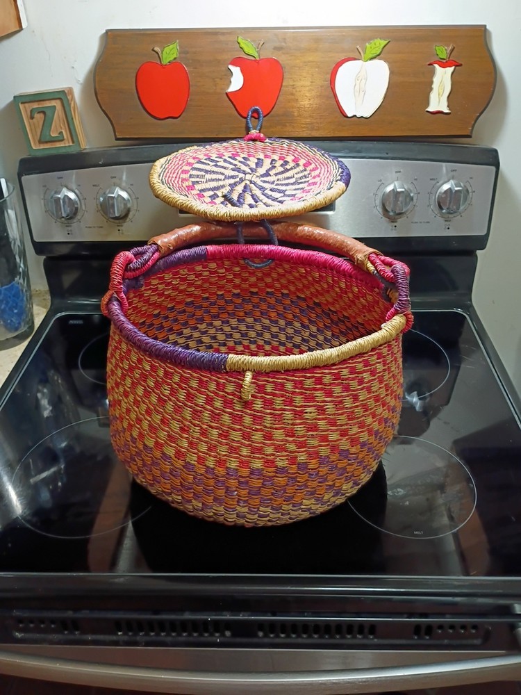 Colorful Pot Style Covered Basket