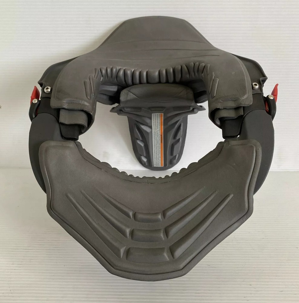ADVENTURE LEATT NECK BRACE small