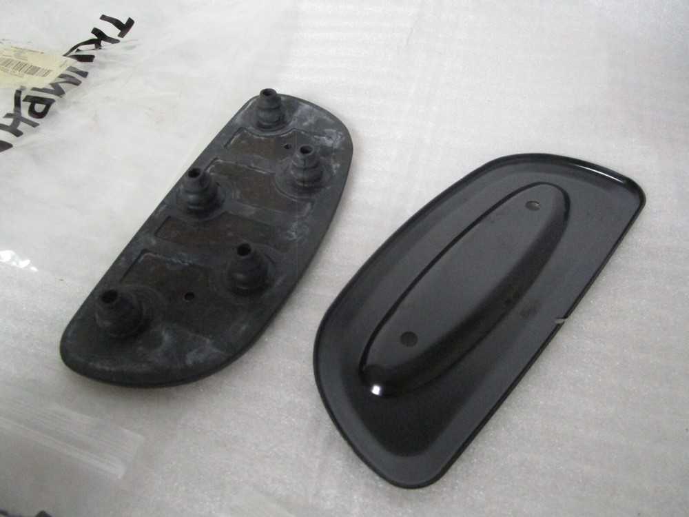 Triumph Thunderbird 1600 1700 Passenger Floorboard Rubber (ONE)