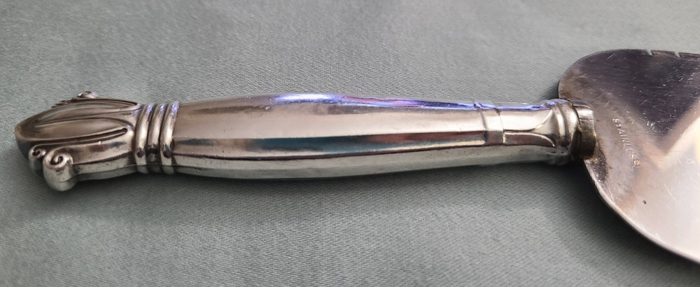 Vintage Web Silver Co sterling silver handle cake / pie server, stainless blade