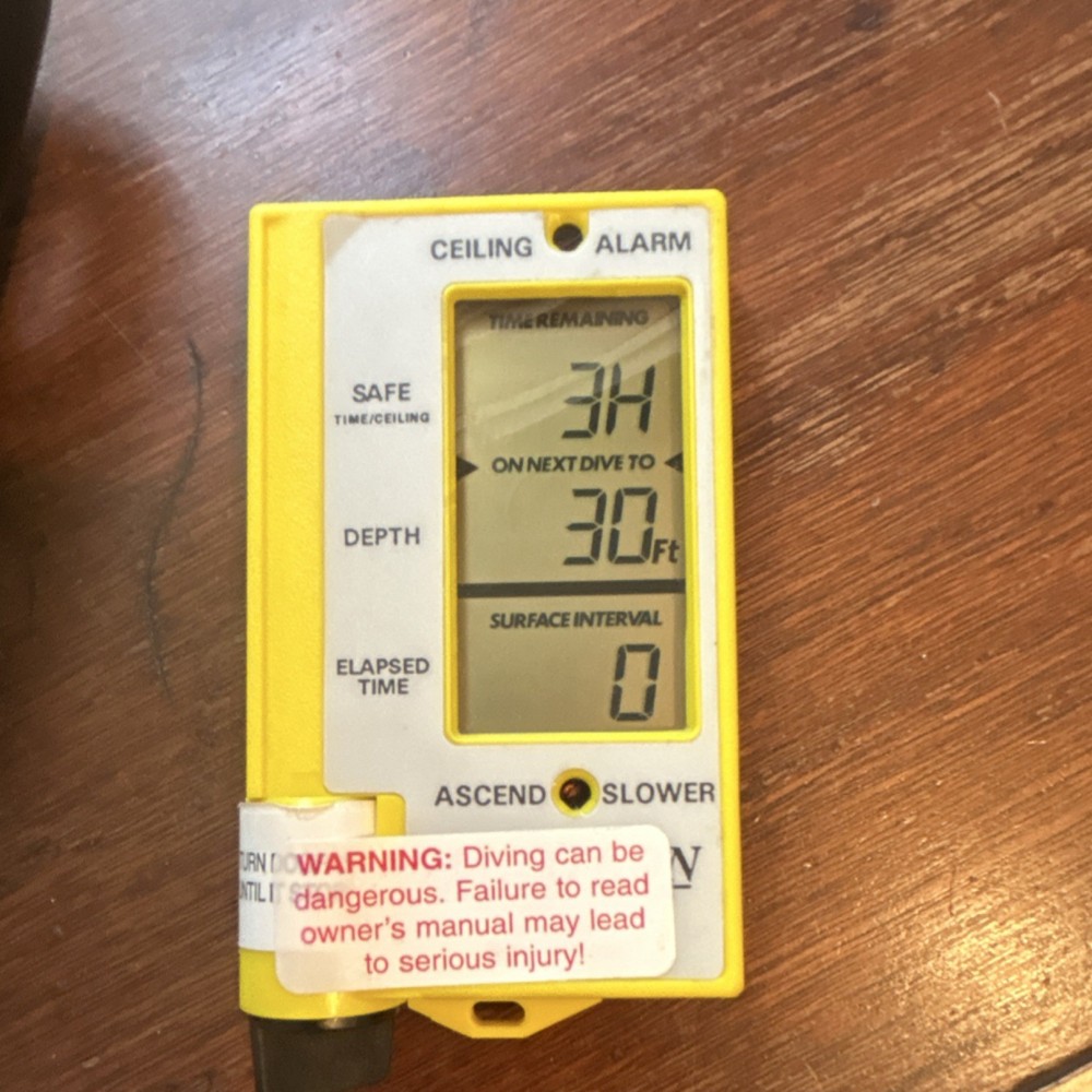 ORCA Marathon Dive Computer with Manuals, Accessories, and Lithium Battery