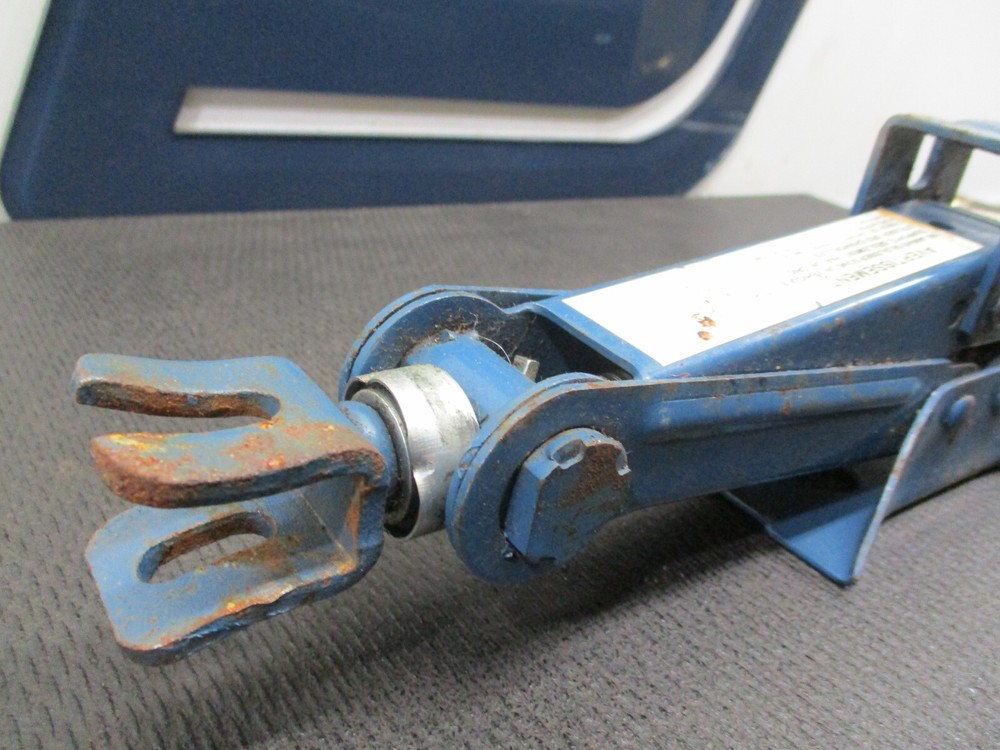1991 Mercury Capri - Emergency Jack + Lug Wrench