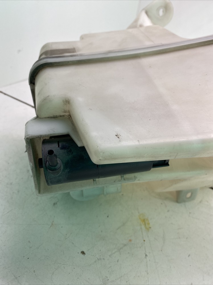 2009-2014 Nissan Maxima Windshield Washer Tank 28911-ja00a 28911ja00a
