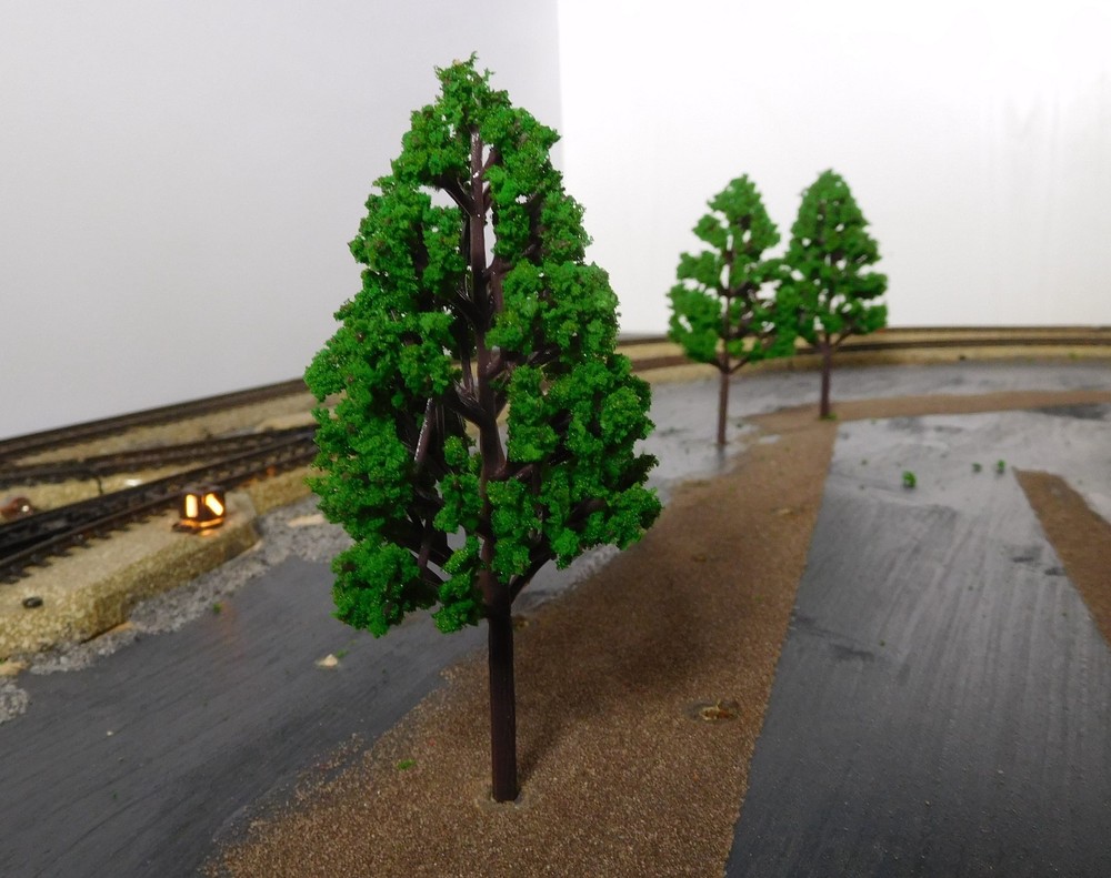 5 Medium Green Deciduous Trees, 115 Mm, 11.5 Cm Tall