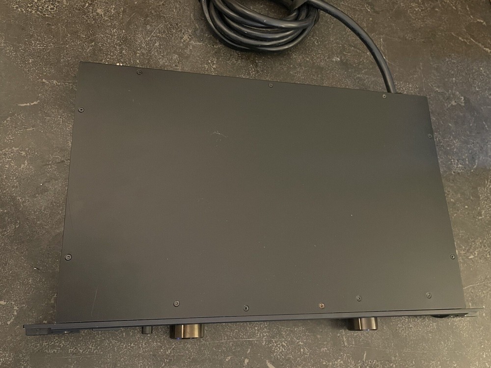 Furman PL-PRO C Power Conditioner with Voltmeter (Used)