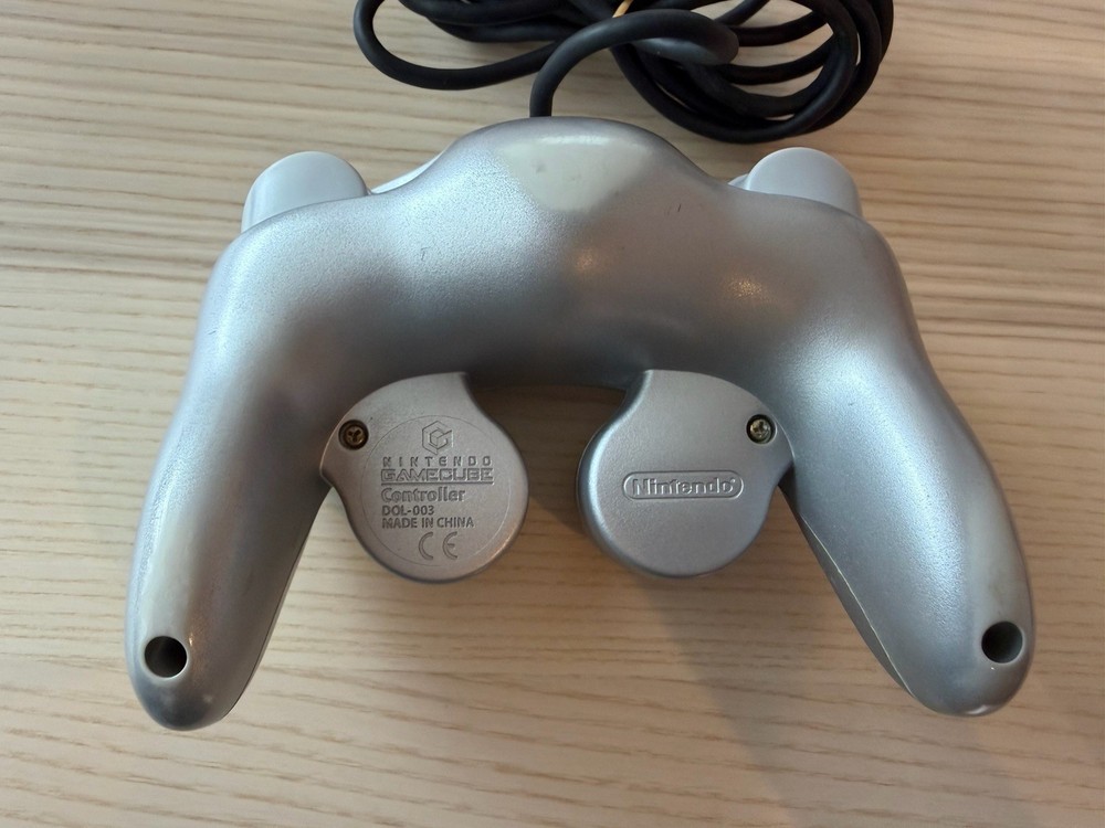 OEM Nintendo GameCube Controller Authentic Tested Tight Stick Clean Silver GC