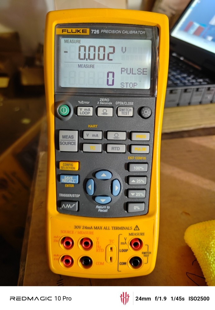 Fluke 726 Precision Multifunction Calibrator Excellent condition (USED)