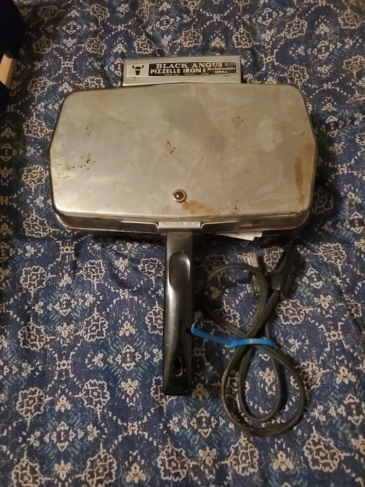 Black Angus Pizzelle Iron (Model 920)