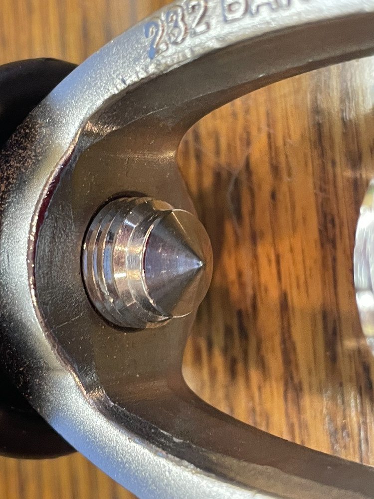 SCUBA VALVE